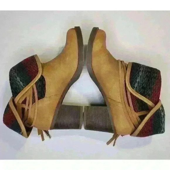 SUGAR Tan Faux Suede Leather Fabric Southeastern Colors Chunk Heel Booties 7.5 - Picture 4 of 8